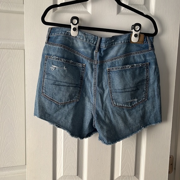 American Eagle 90s boyfriend shorts - Picture 4 of 6